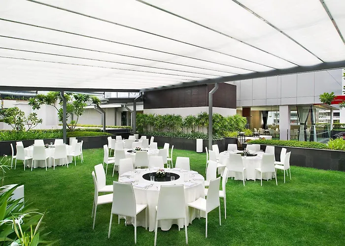 Paradox Sukhumvit Hotel