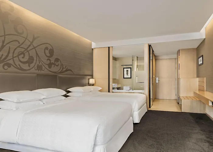 Paradox Sukhumvit Hotel 4*