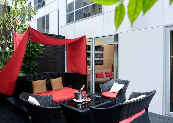 Paradox Sukhumvit 4*
