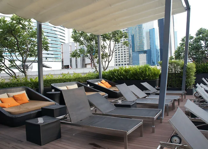 Hotel Paradox Sukhumvit 4*
