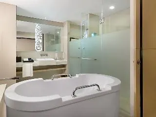 Paradox Sukhumvit Hotel 4*
